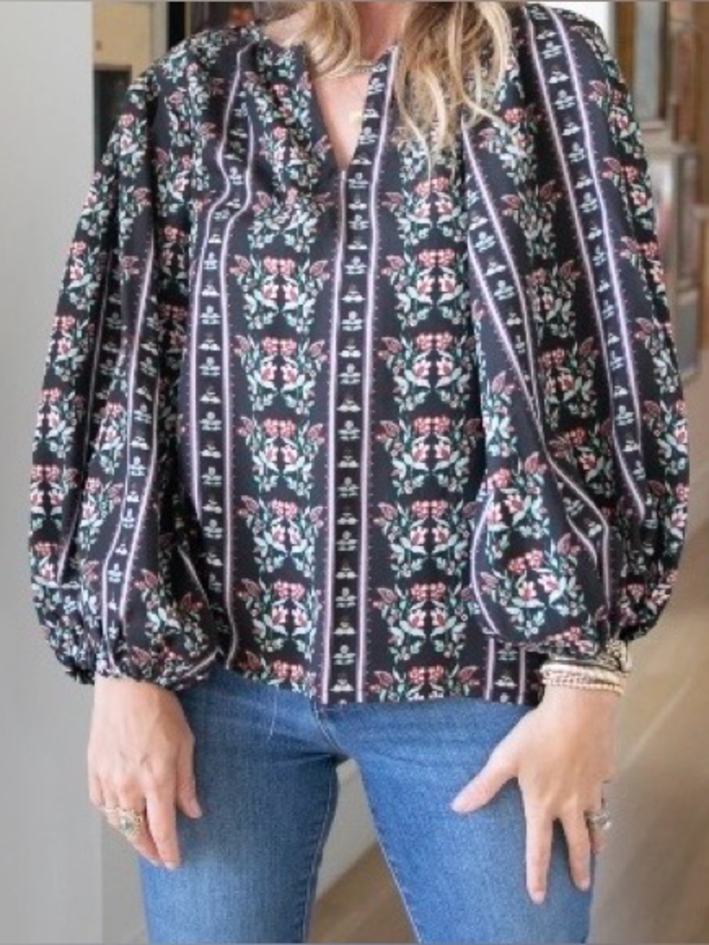 Floral Stripe Puff-Sleeve Blouse - Black / Pink